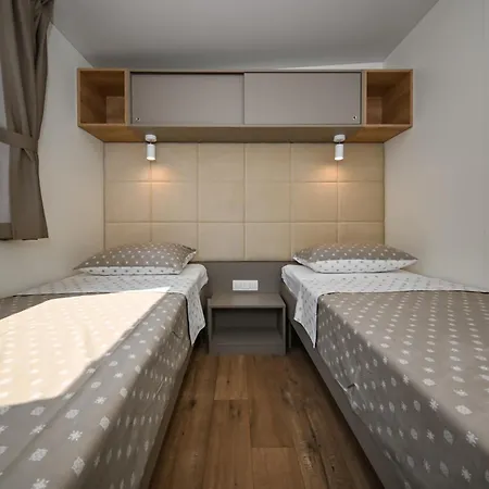 Kamp Oaza Lucica * 德拉格