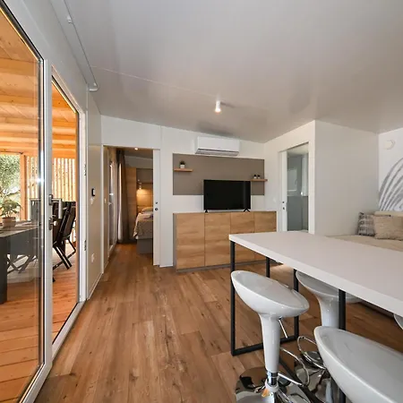 营地 Kamp Oaza Lucica 德拉格