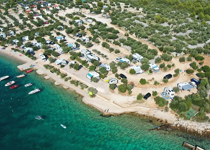 Kamp Oaza Lucica Camping *